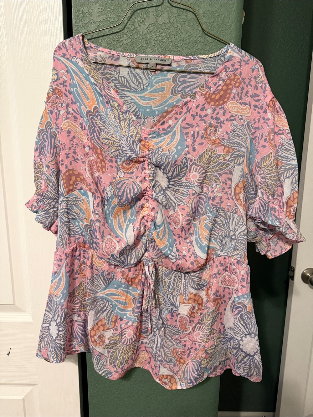 ALEX & Parker Pink Paisley Drawstring Peplum Tunic